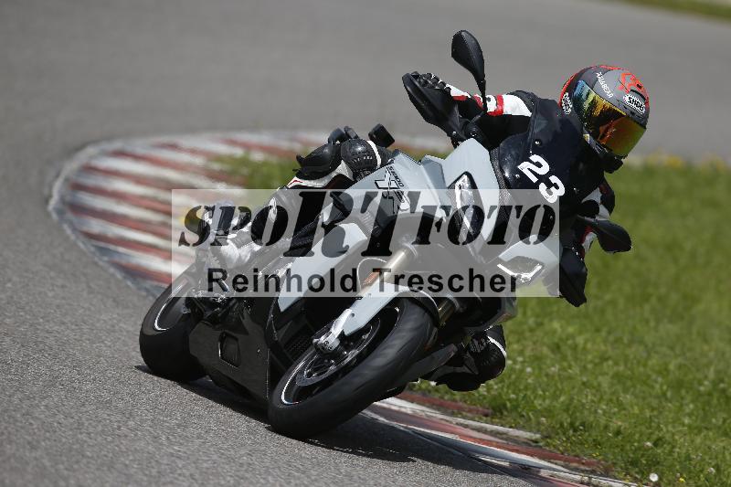 /Archiv-2024/29 12.06.2024 MOTO.CH Track Day ADR/Gruppe gelb/23